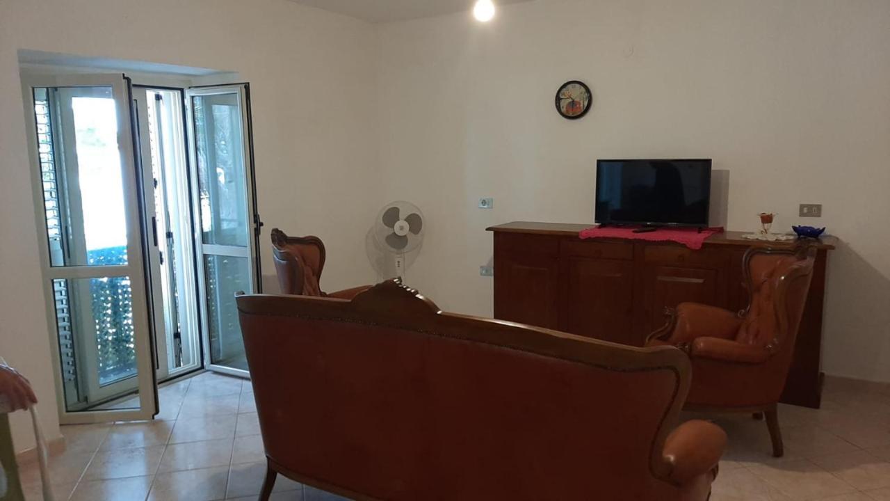 Millelire Apartment *
